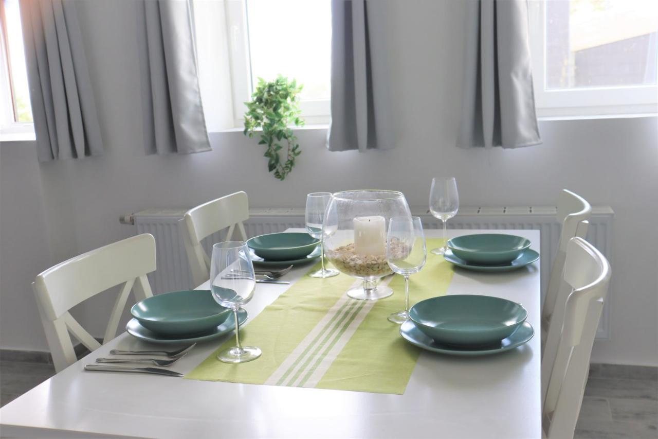 Gasthaus & Restaurant Dahlemer Binz Dahlem  ภายนอก รูปภาพ