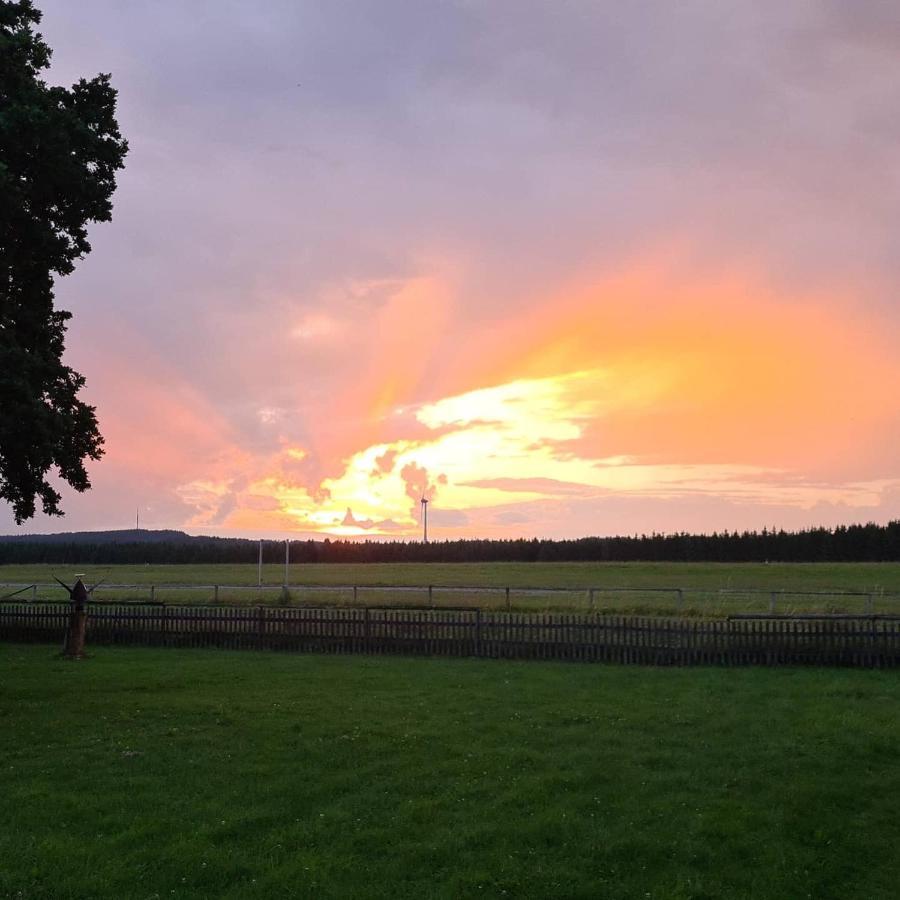Gasthaus & Restaurant Dahlemer Binz Dahlem  ภายนอก รูปภาพ